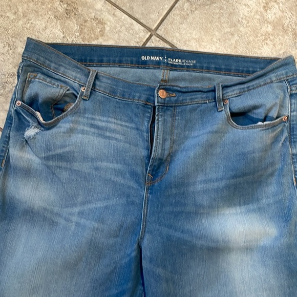 OLD NAVY HIGH RISE FLARE - Picture 2 of 6